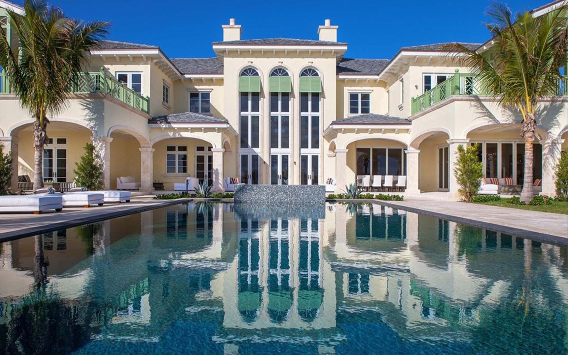 Actual photograph of the rearview of the Vero Beach mansion, in Florida