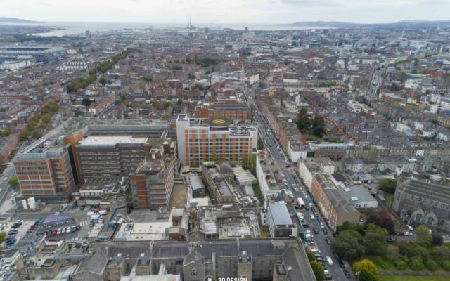 Proposed state Verified View montage of the approved Mater Hospital Rooftop Helipad in Dublin, created for a visual impact assessment